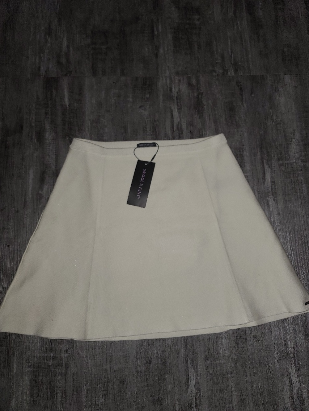 Savage X Fenty creme -colored, A-line mini skirt size M NWT